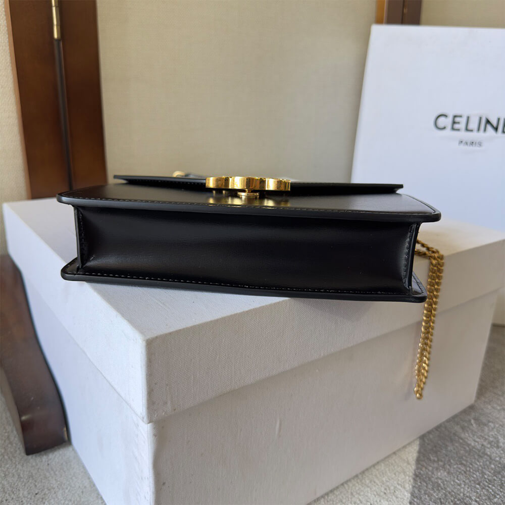 WALLET ON CHAIN MARGO in Shiny calfskin(HIGH-END GRADE)
